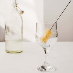 Bottle brush set with 4 stainless steel brushes in various sizes for cleaning different bottle diameters