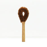 Dish brush with coconut bristles